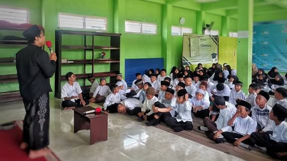 Pentingnya Adab Tata Krama ~ SD Zumrotus Salamah